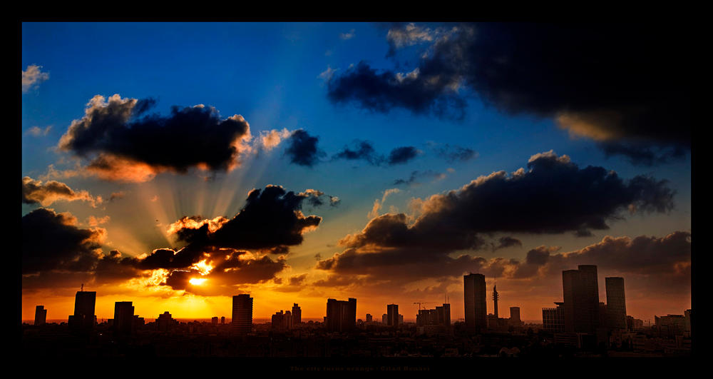 The city turns Orange by gilad