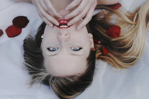 delicate II. by mjob