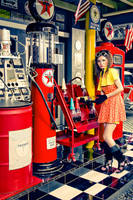 :: G A S :: by jon-leo