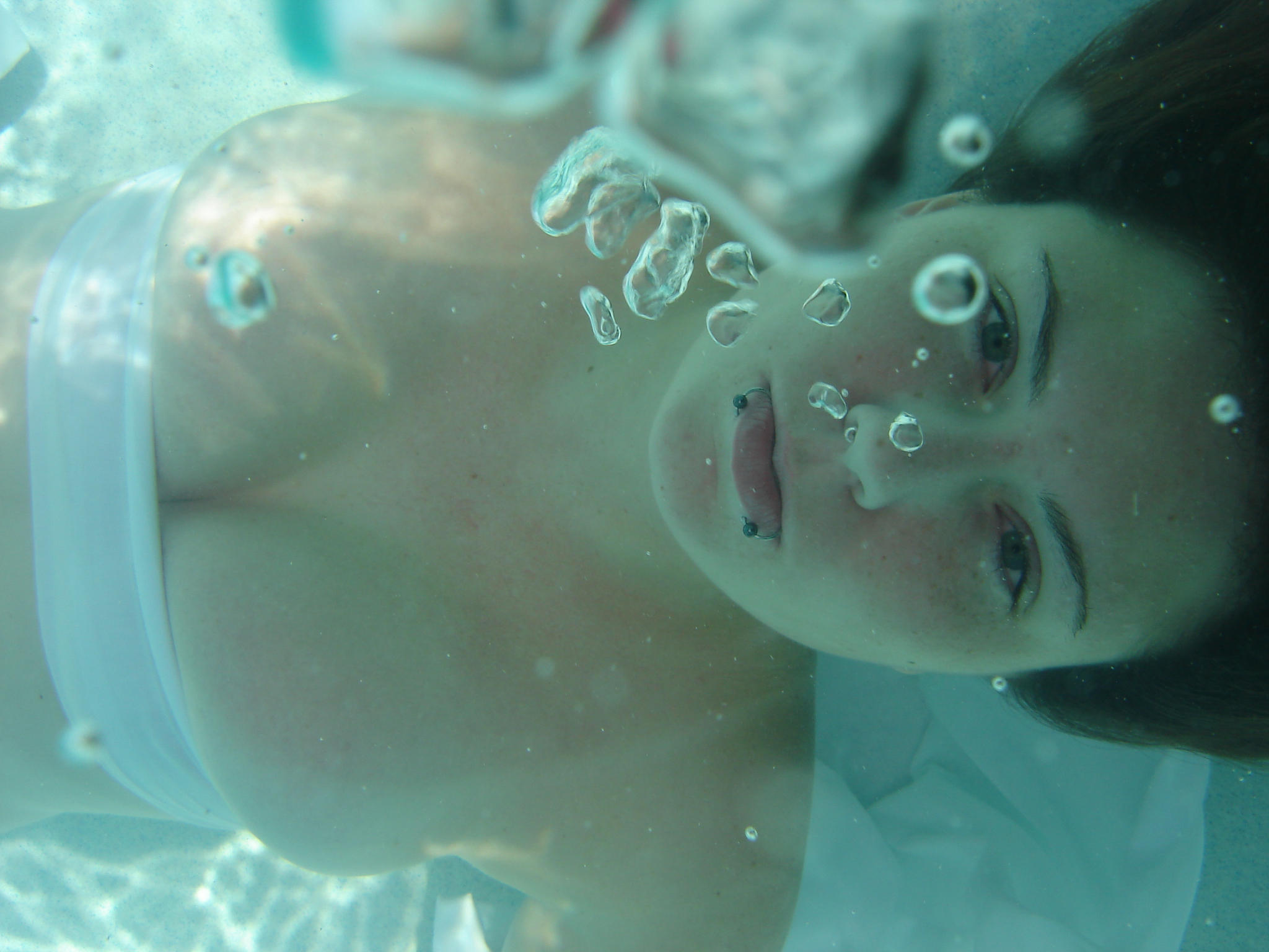 Underwater 10 by TheRedBamboo