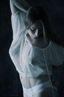 Spiel mit dem Stuhl  II by jodeviant