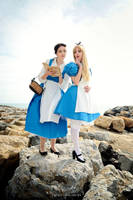 stop peeking, Alice... by gattomannaro