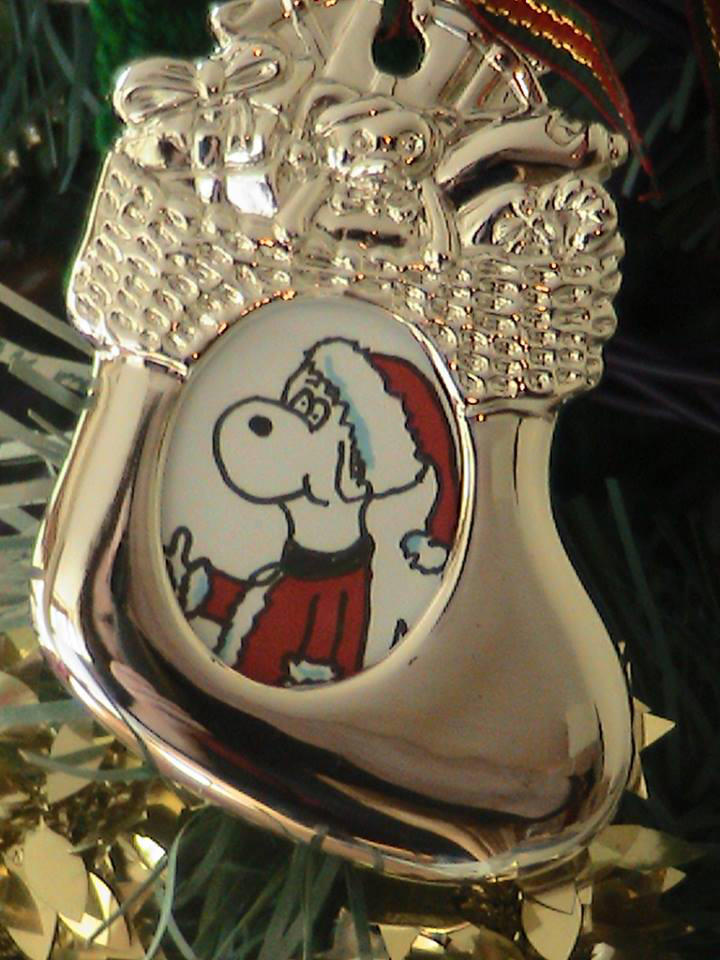A drawing I did placed in a Christmas Decoration.. by Someonelikemyself