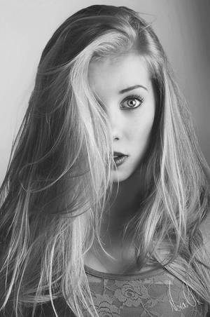 Girl by Hannaut Girl by Hannaut
