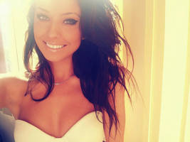 Smile 2 by AlinaCeusan