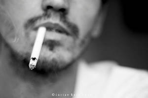 C i g a r e t t e by LuBo75