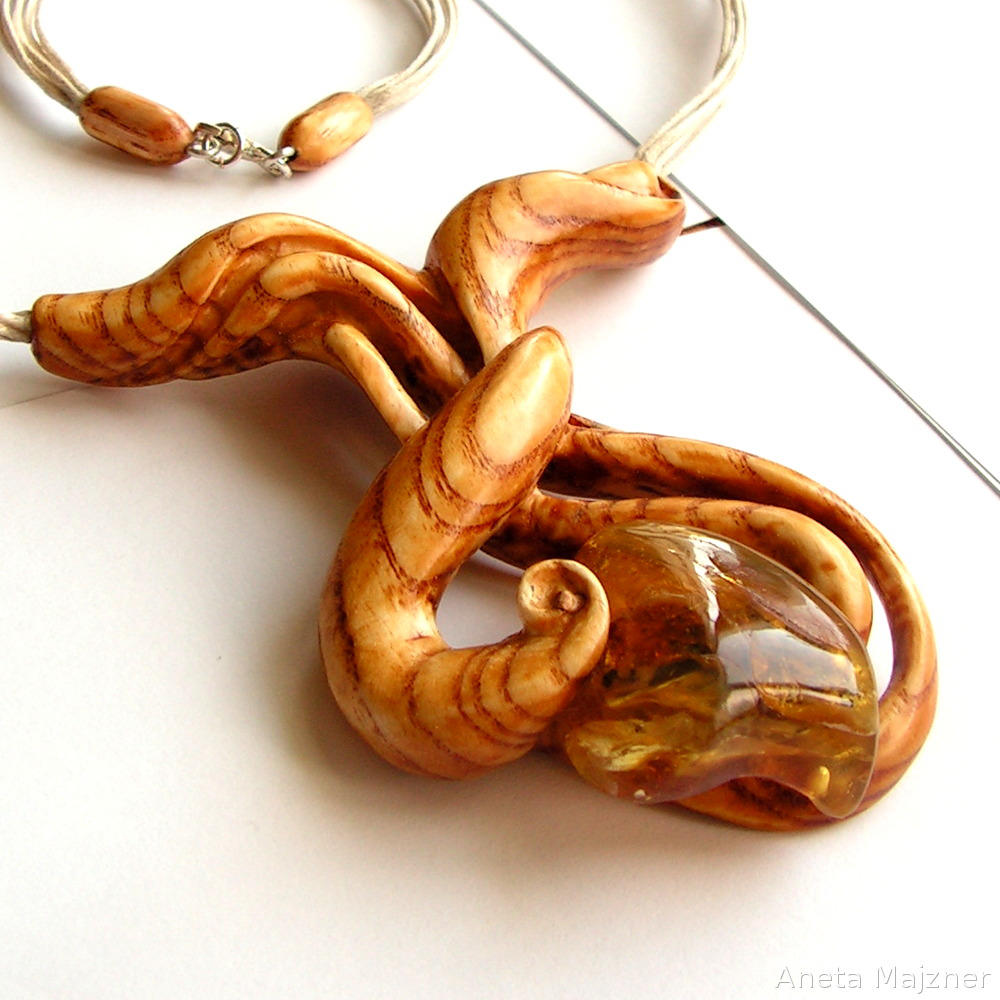 Wooden jewelry with natural amber Necklace 1467 by AmberSculpture