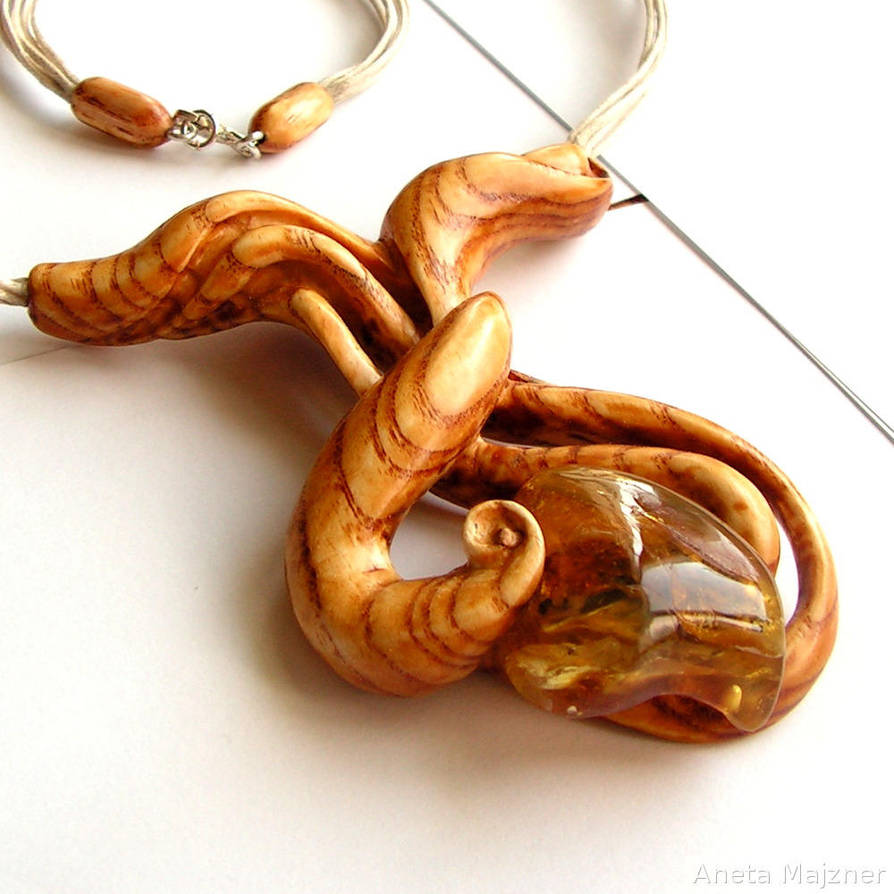 Wooden jewelry with natural amber Necklace 1467 by AmberSculpture