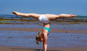 Split Handstand - Beach by Michelle-xD