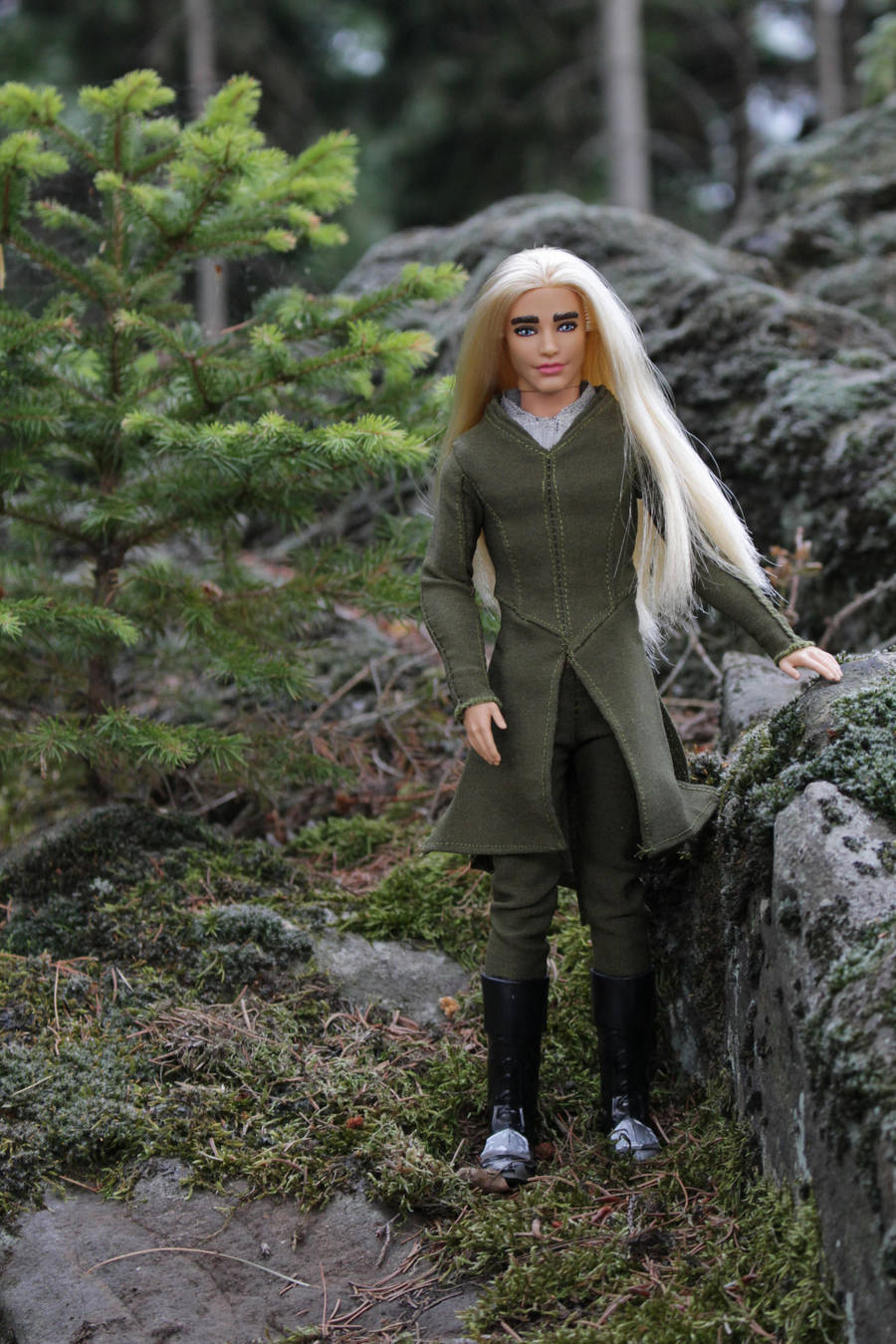 Thranduil in his forest by Menkhar