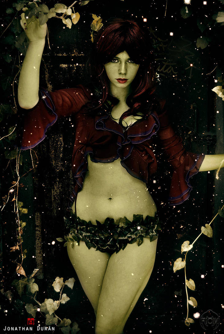 Poison Ivy - Arkham Asylum II by FioreSofen