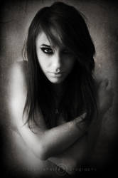 Portrait by ElePetitePeste