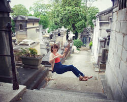 Levitation I pere lachaise by july-222