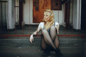 What's a girl to do II by Basistka