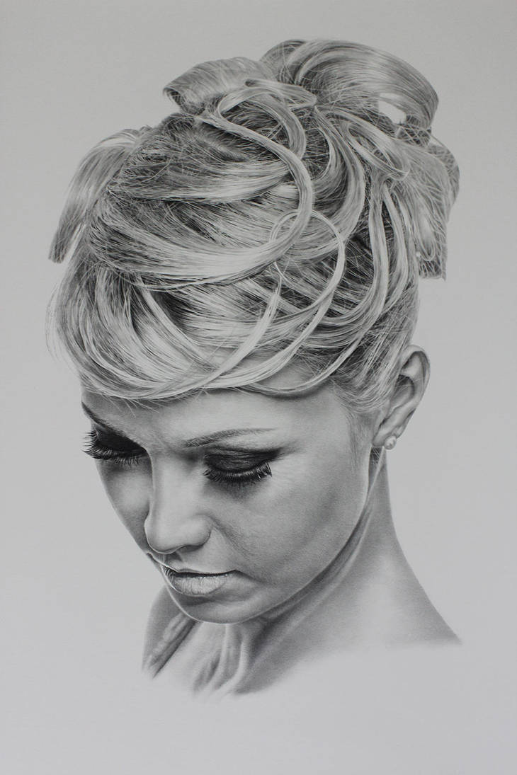 girl drawing by sharppower