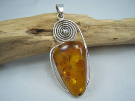 Amber Charm with Flakes v5 by MadOnion1