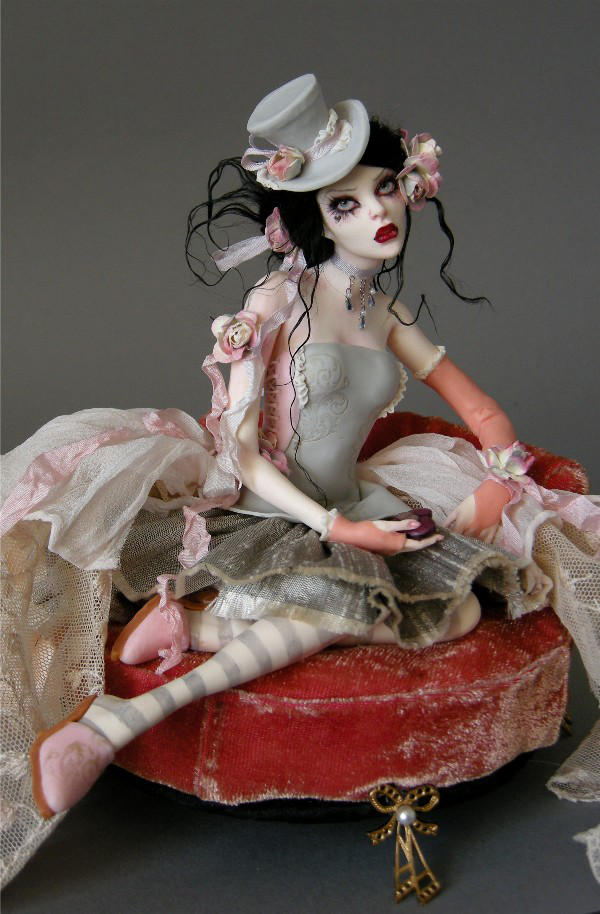 Keeper Of Broken Hearts 1 by wingdthing