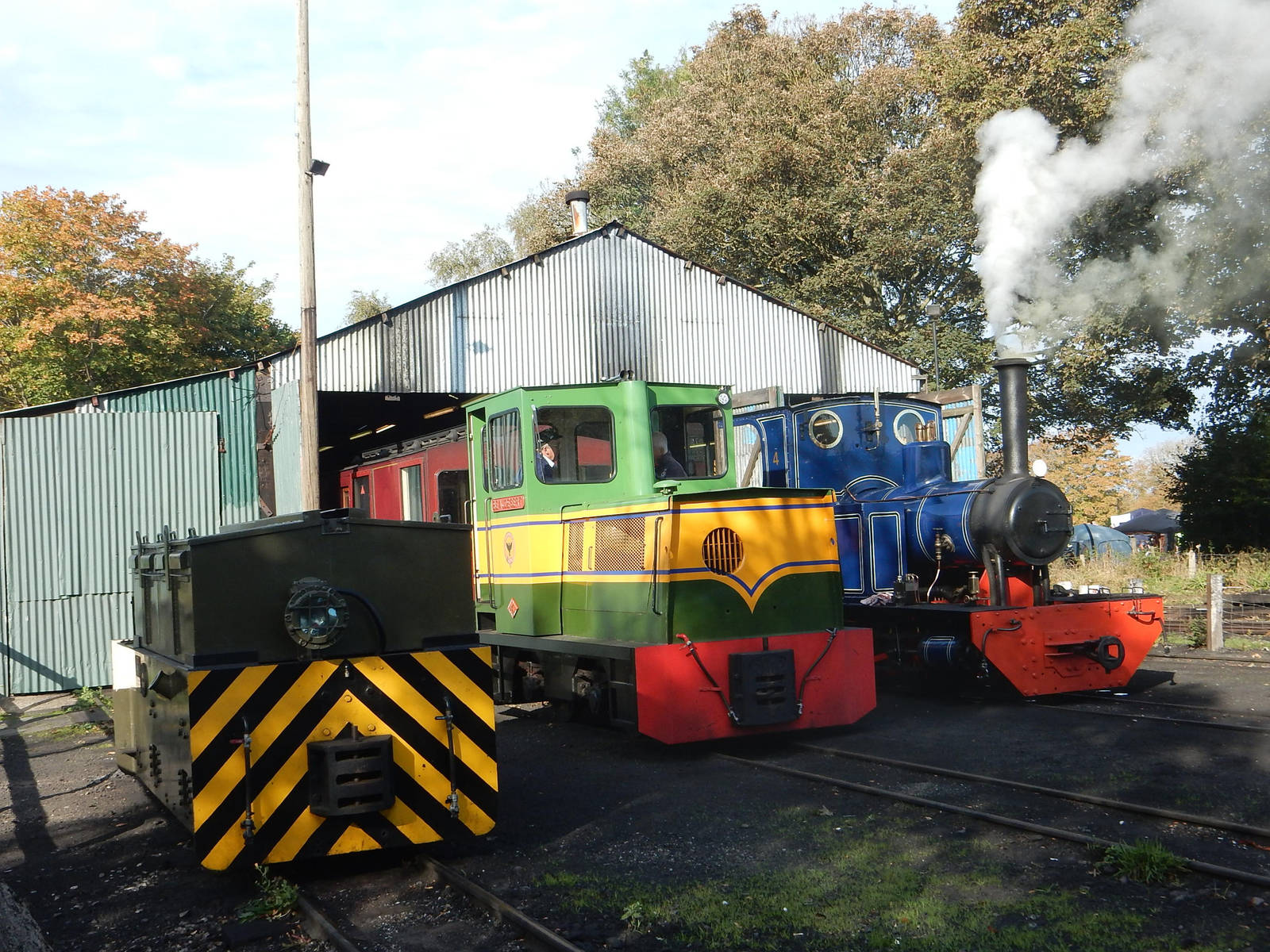 LBNGR Doll, Beaudesert and NG23 at Pages Park Shed by rlkitterman
