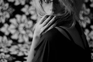 Tie me to the bedpost by notursweetie