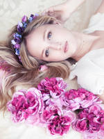 Perrenial by Queen-Kitty