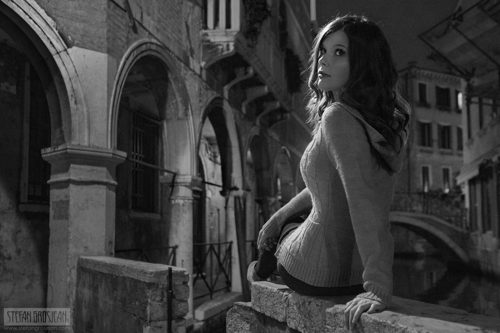 Lights And Shadows by stefangrosjean