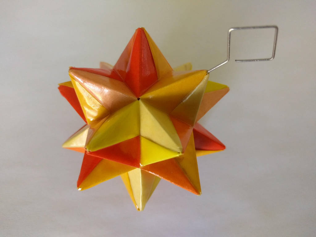 Yellow-Orange Origami Modular Star by demuredemeanor