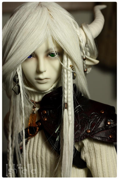 .:: A Little Closer ::. by Nezumi-chuu