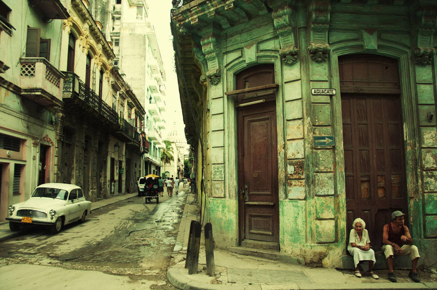 Streets of Havana by INVIV0