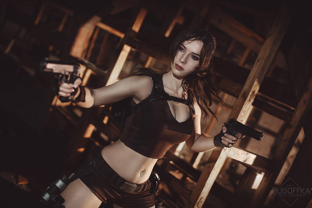 Lara Croft cosplay - Tomb Raider V. by EnjiNight