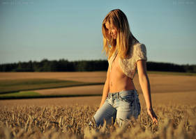 Marie in the wheat field. by Val-Mont