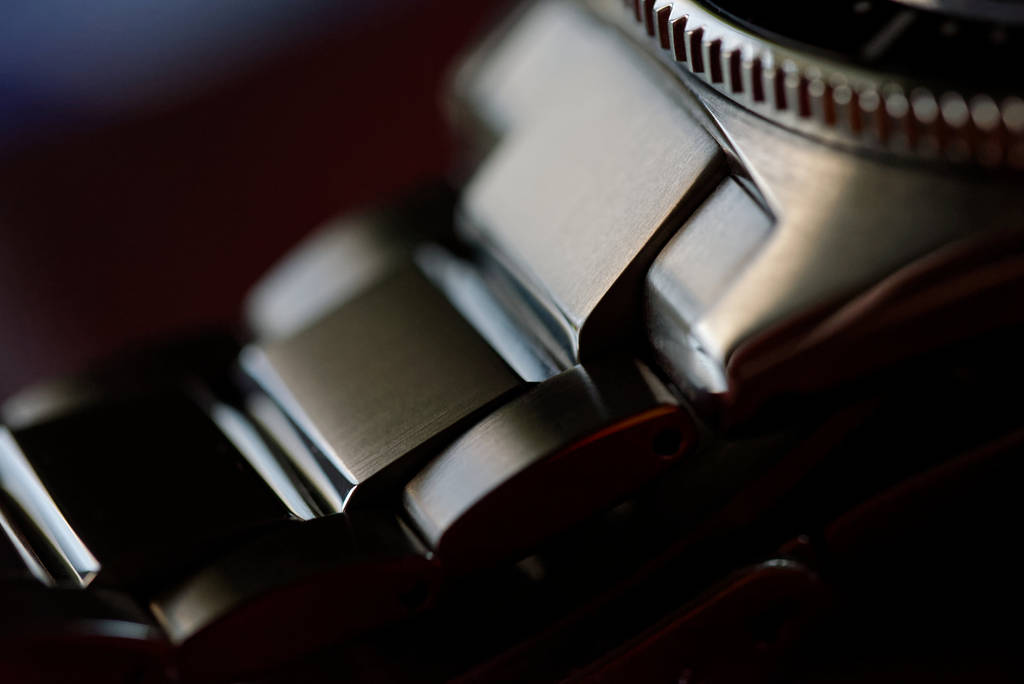Attention les yeux: sujet dédié aux macros de vos montres... Tome 18 - Page 3 Seiko_spb051___stainless_steel_bracelet_detail__2_by_paflechien33_dd13flj-fullview