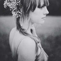 affectionate girl by Cvet04ek