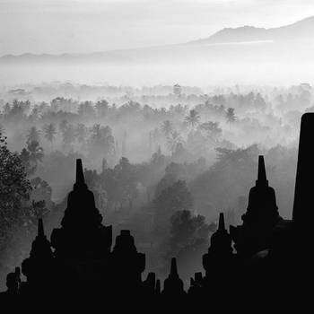 Embracing Borobudur by Hengki24