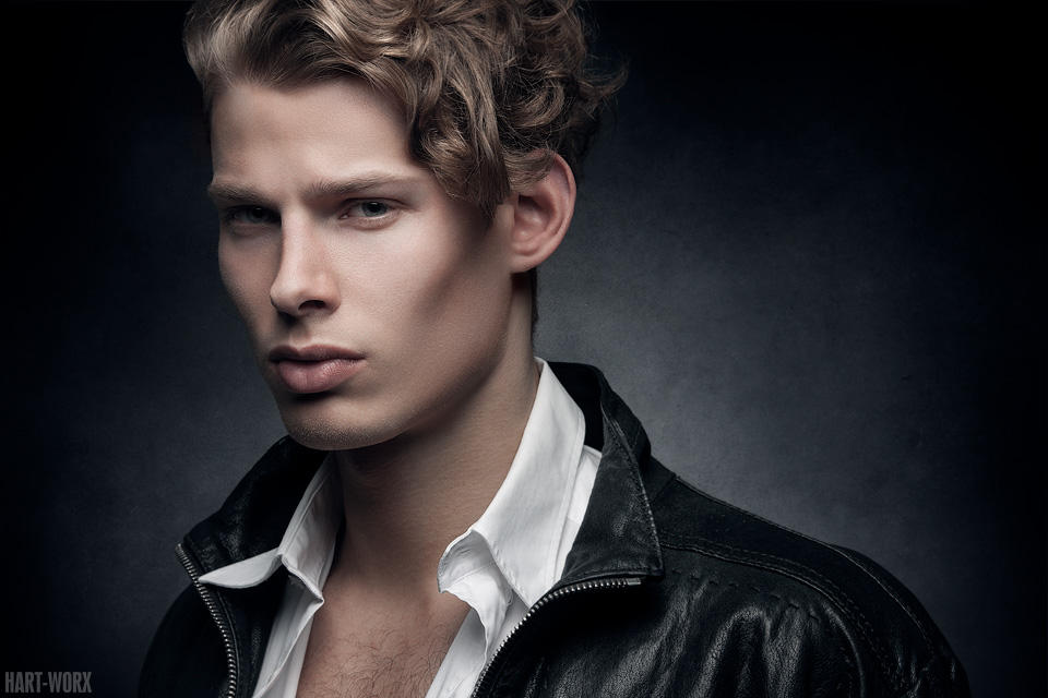 Robert Steinberg by Hart-Worx