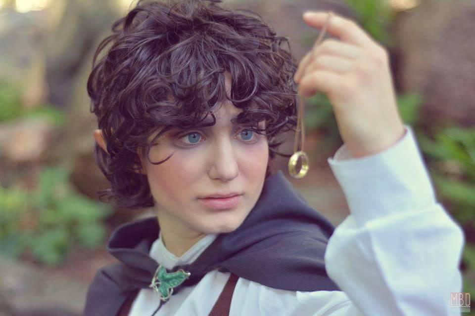 Frodo cosplay by Calypsen on DeviantArt