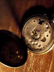 Lost face -clockwork including by Ikonion