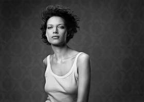 In the Bedroom by bowi