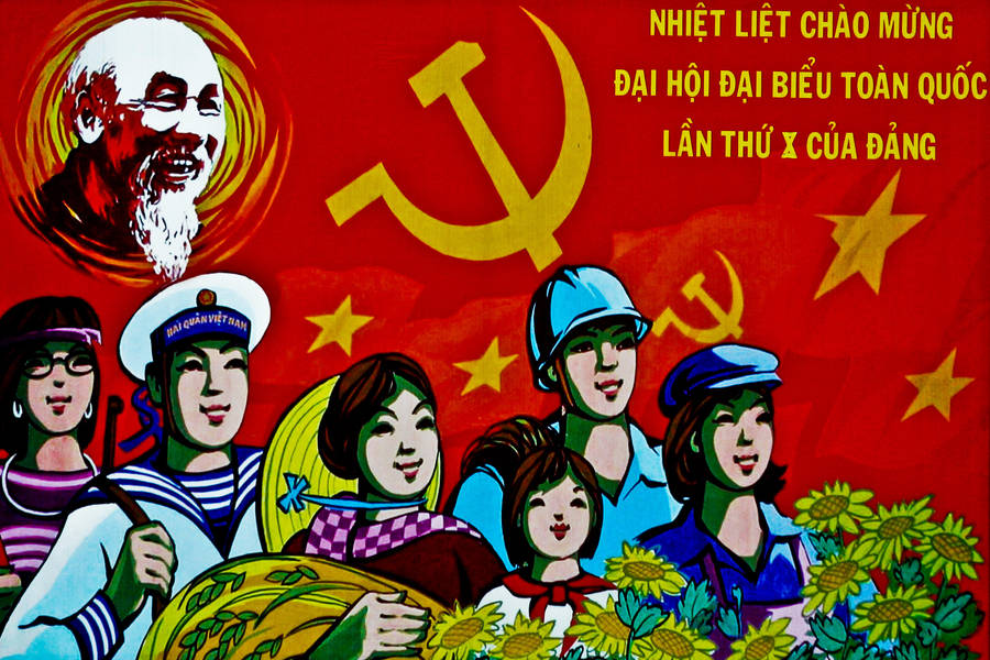 Communist Past by 4pm