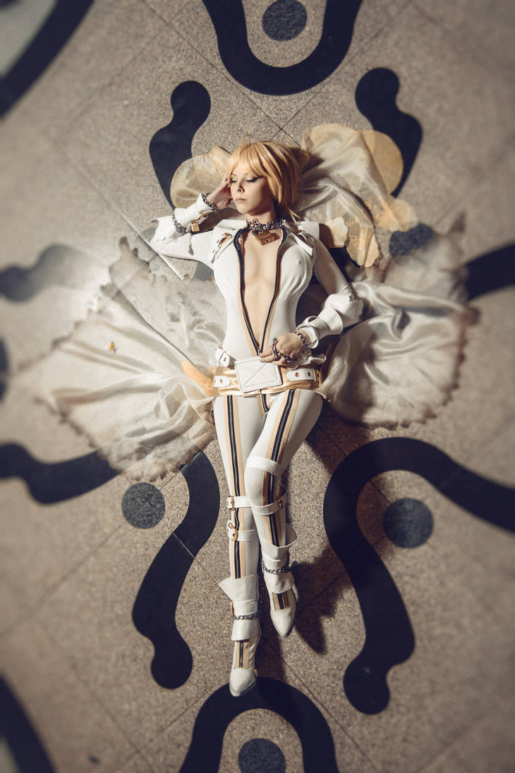 Saber Bride by Disharmonica