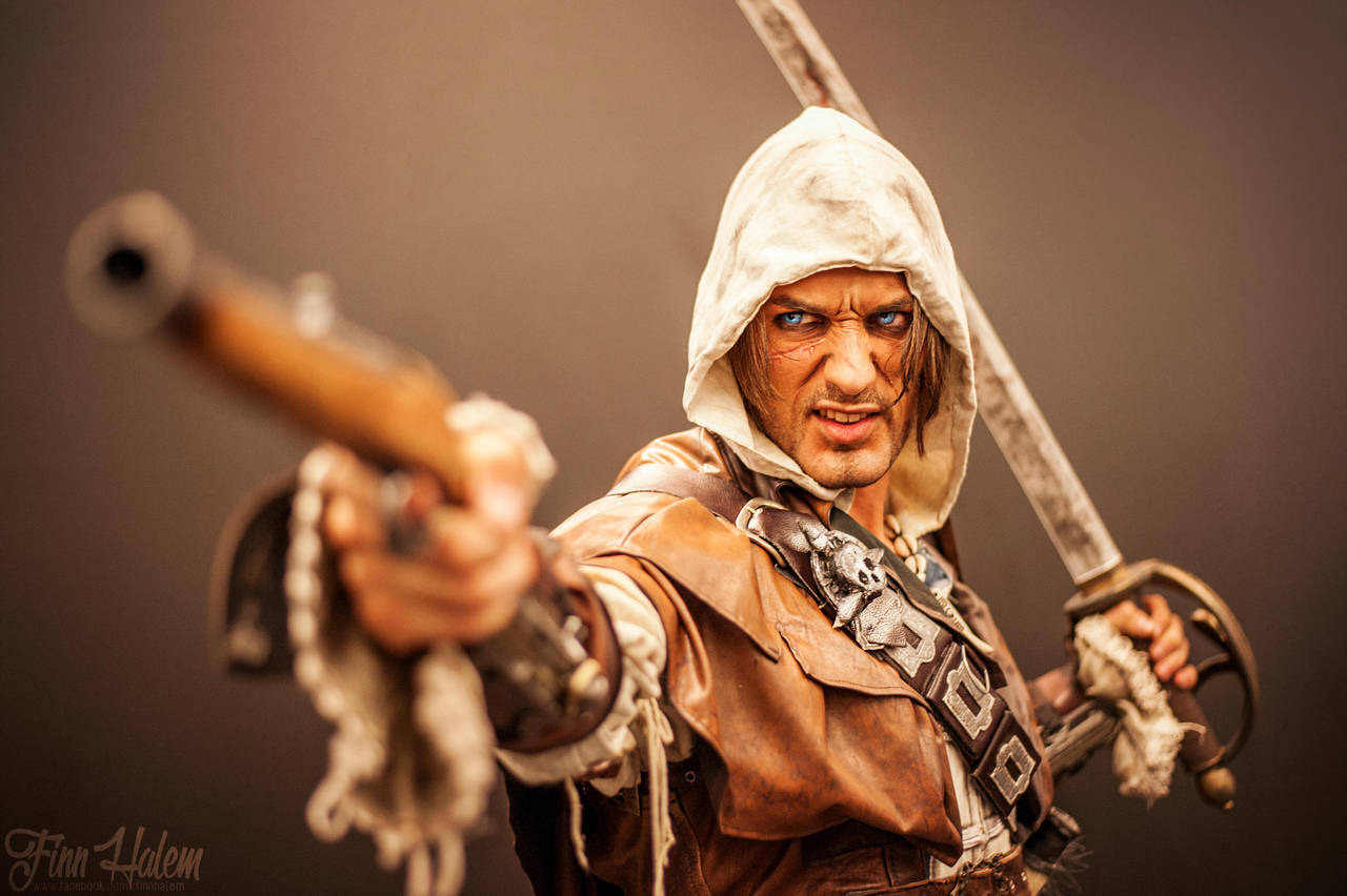 Edward Kenway is BACK- Assassin's Creed IV Cosplay by LeonChiroCosplayArt