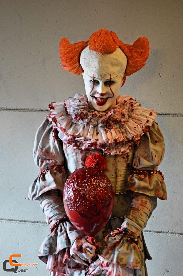 Pennywise Cosplay by CosplayQuest