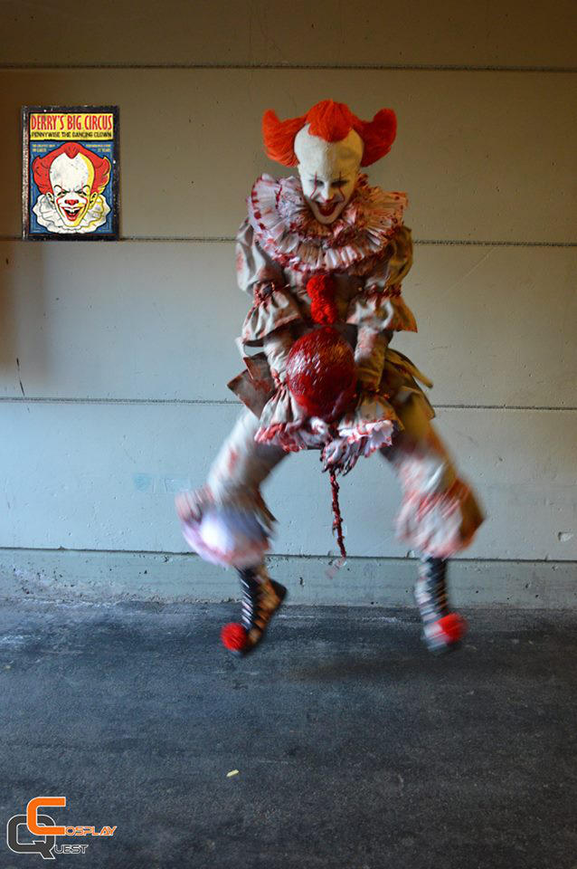 Pennywise Cosplay by CosplayQuest