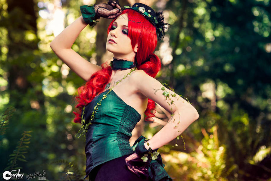 Steampunk Poison Ivy by cosplayphotogs