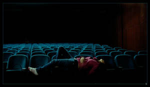 I'm living my loneliness.. by poisonunic