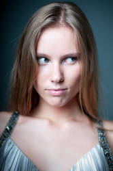 Masha - Shenzhen by deste64