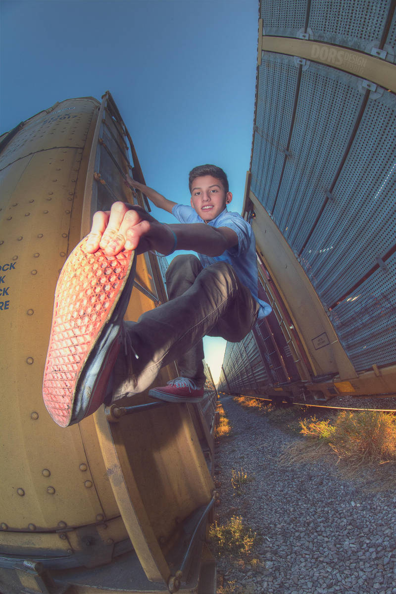 On the railway carriages by DorianOrendain