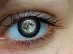 Moon Eye by LiltingWillow