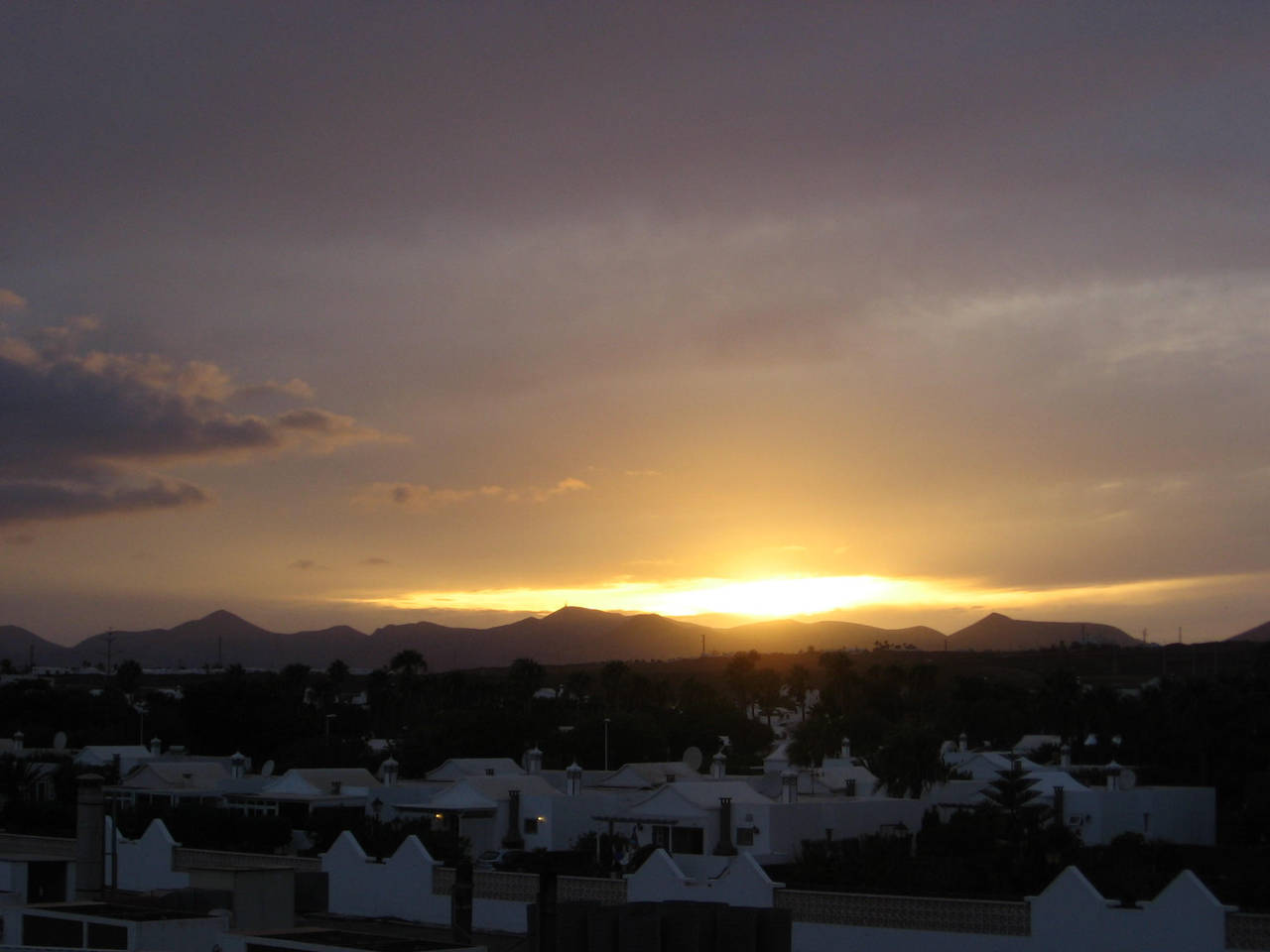 Lanzarote 2009 - Sunset by Zazou8