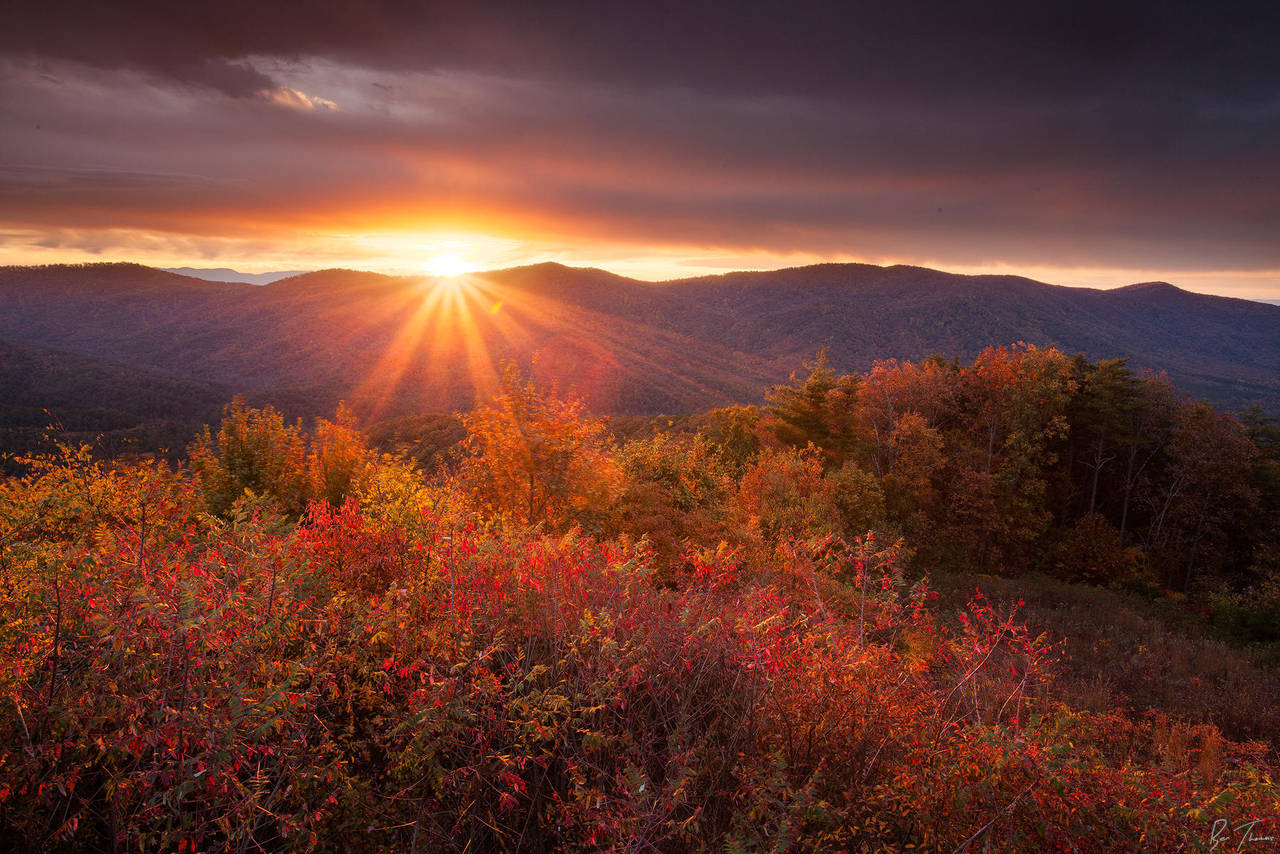 Sunrise Over Cohutta Wilderness by rctfan2
