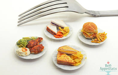 1:12 Food on Ceramic Plates by PepperTreeArt